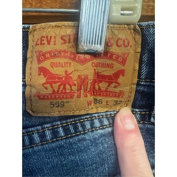 Levi 559 Relaxed Straight Fit Sz 36/31 *** - Picture 5 of 6